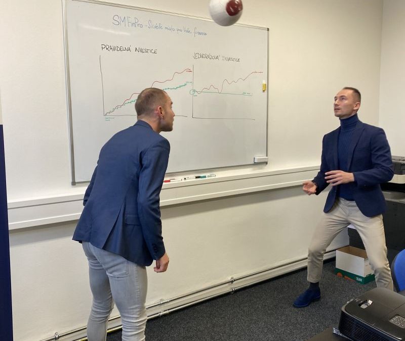Příklad pravidelného a jednorázového investování